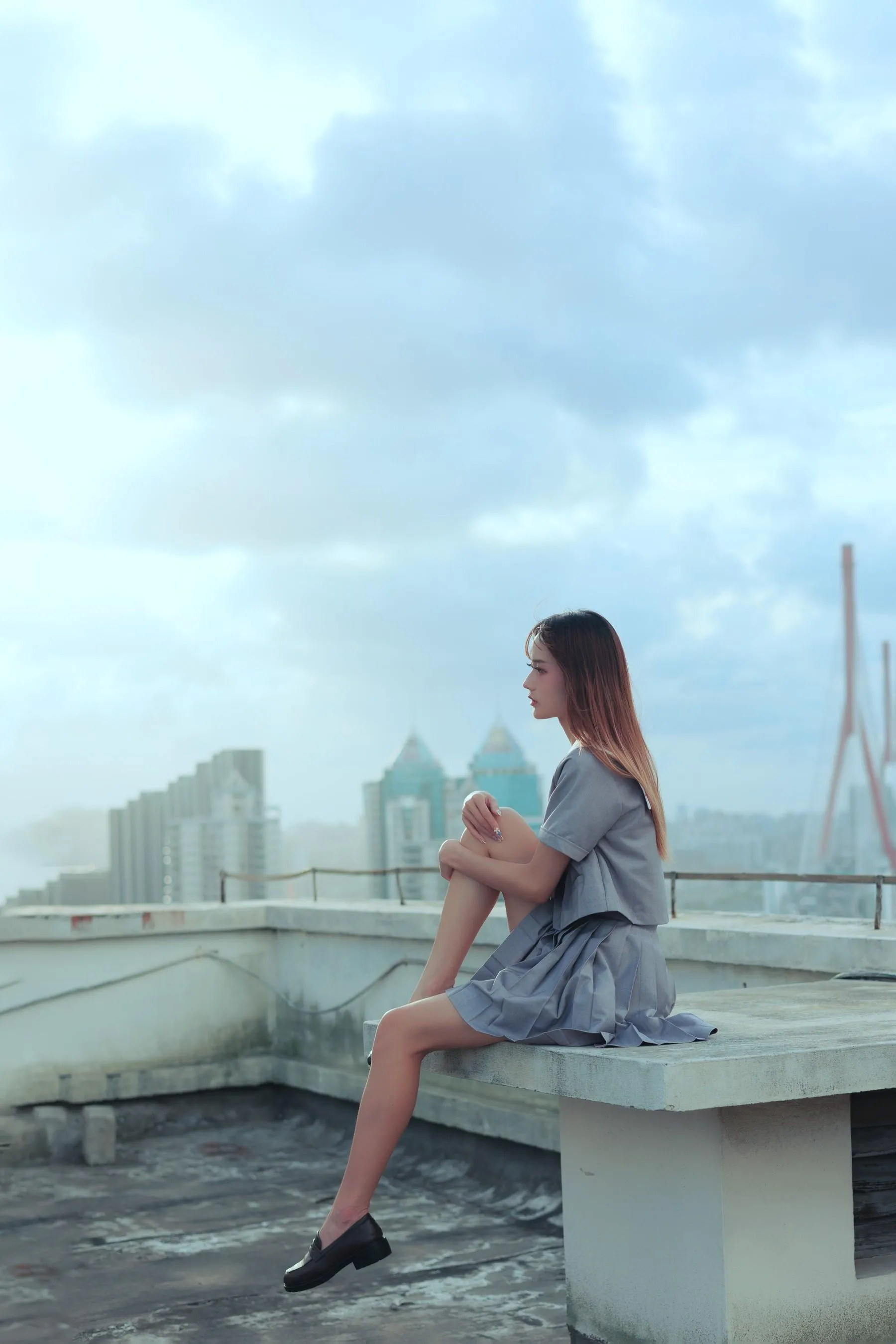 [艺图语] 2022.06.12 天台纸飞机 兔子Zzz不吃胡萝卜 [28P]插图1